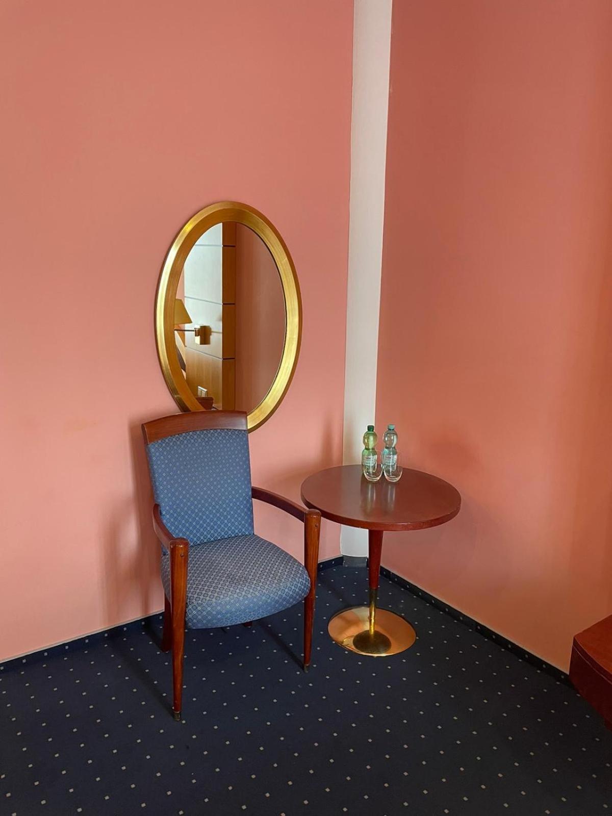 Eventhaus Aparthotel Panzweiler Buitenkant foto
