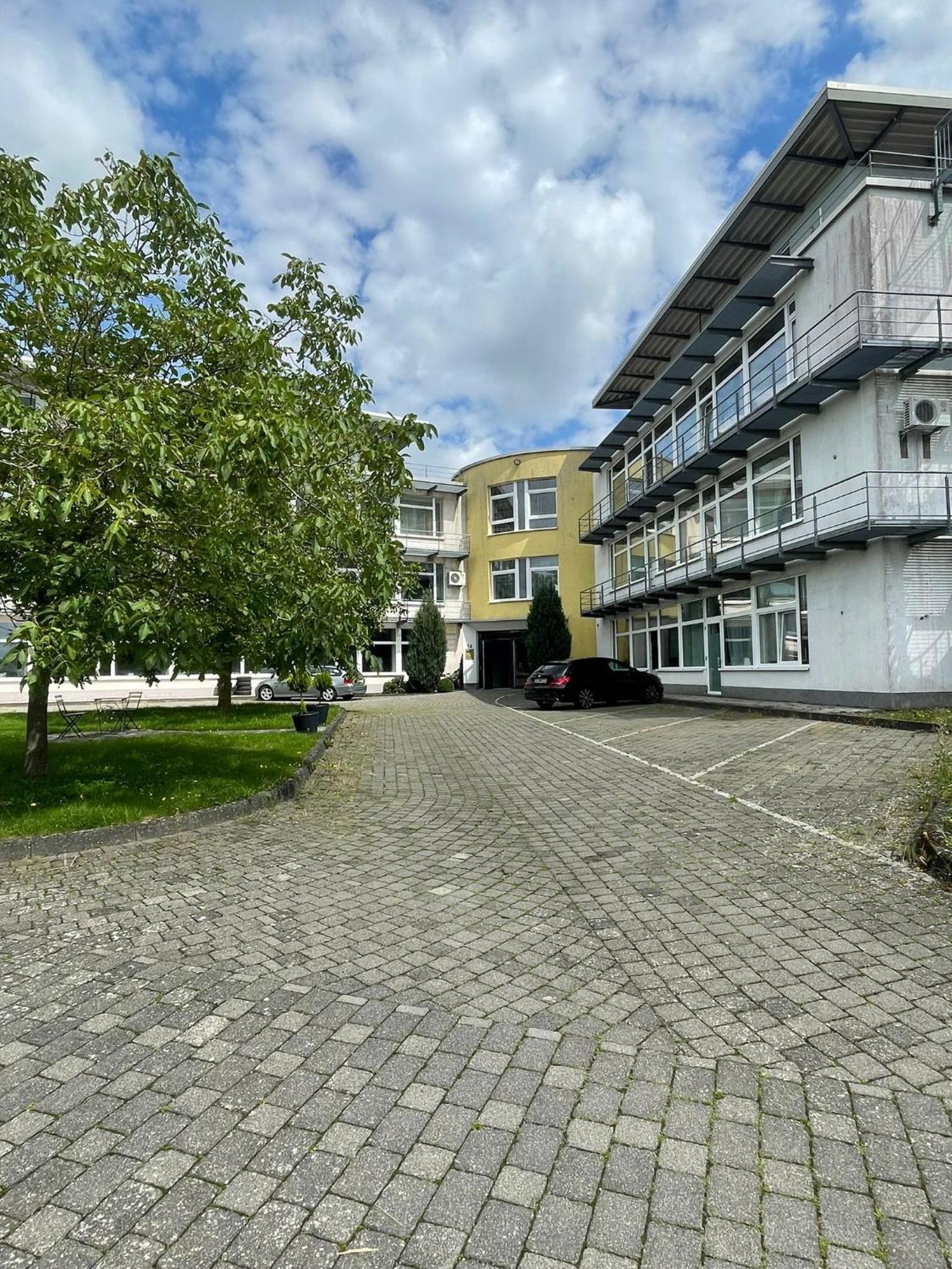 Eventhaus Aparthotel Panzweiler Buitenkant foto