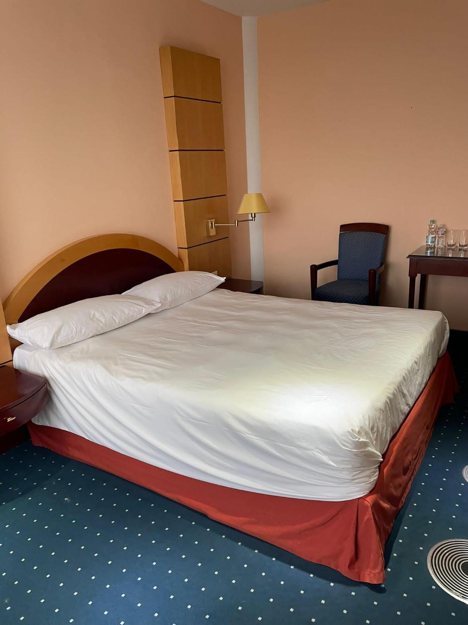 Eventhaus Aparthotel Panzweiler Buitenkant foto